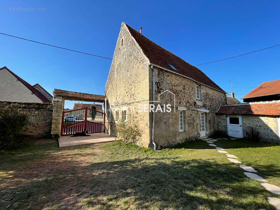 Maison à TOURNAI-SUR-DIVE