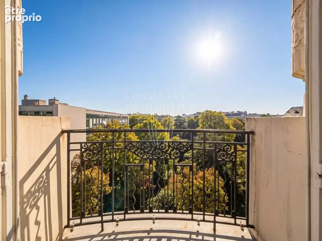 Appartement à NEUILLY-SUR-SEINE