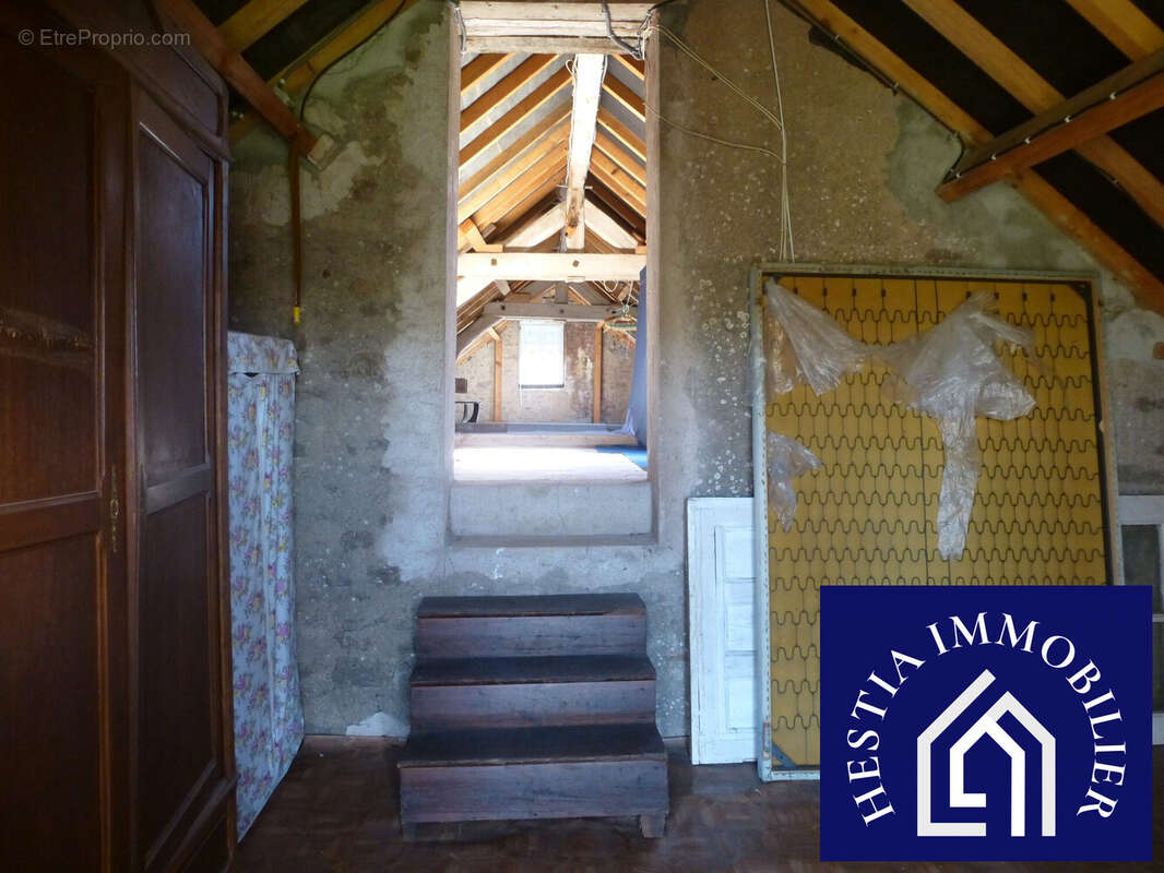 Maison à SAVIGNY-EN-TERRE-PLAINE