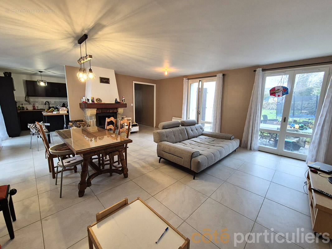 Maison à SEBAZAC-CONCOURES