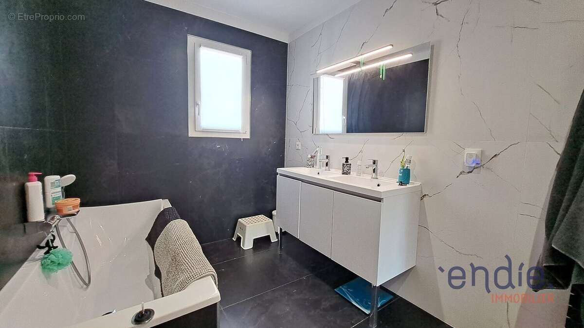 LE THORONET villa plain pied récente 3 chs sur 650 m² au calme - photo 16