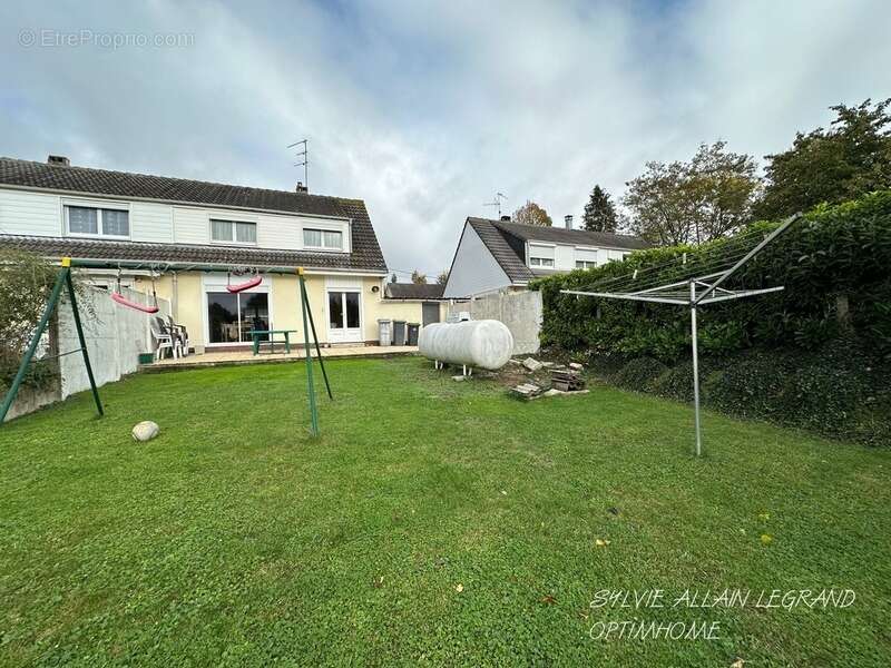 Maison à BIACHE-SAINT-VAAST