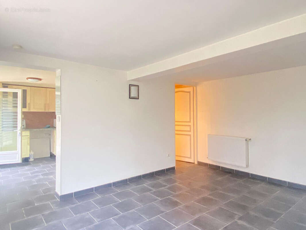 Maison à MEZY-SUR-SEINE