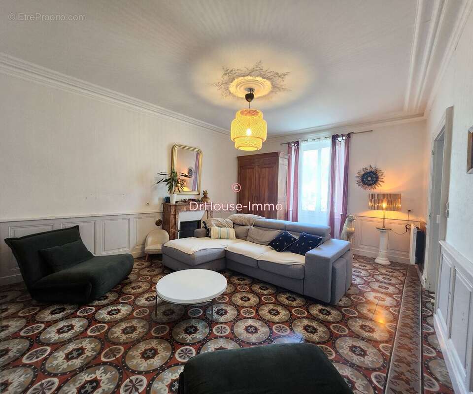 Maison à BONNETABLE
