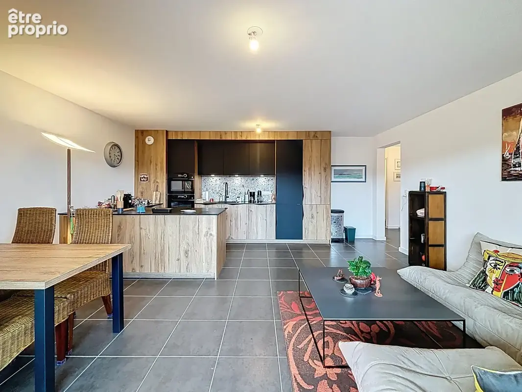 Rumilly - T3 - 83 m2 - Finitions soignées - photo 9