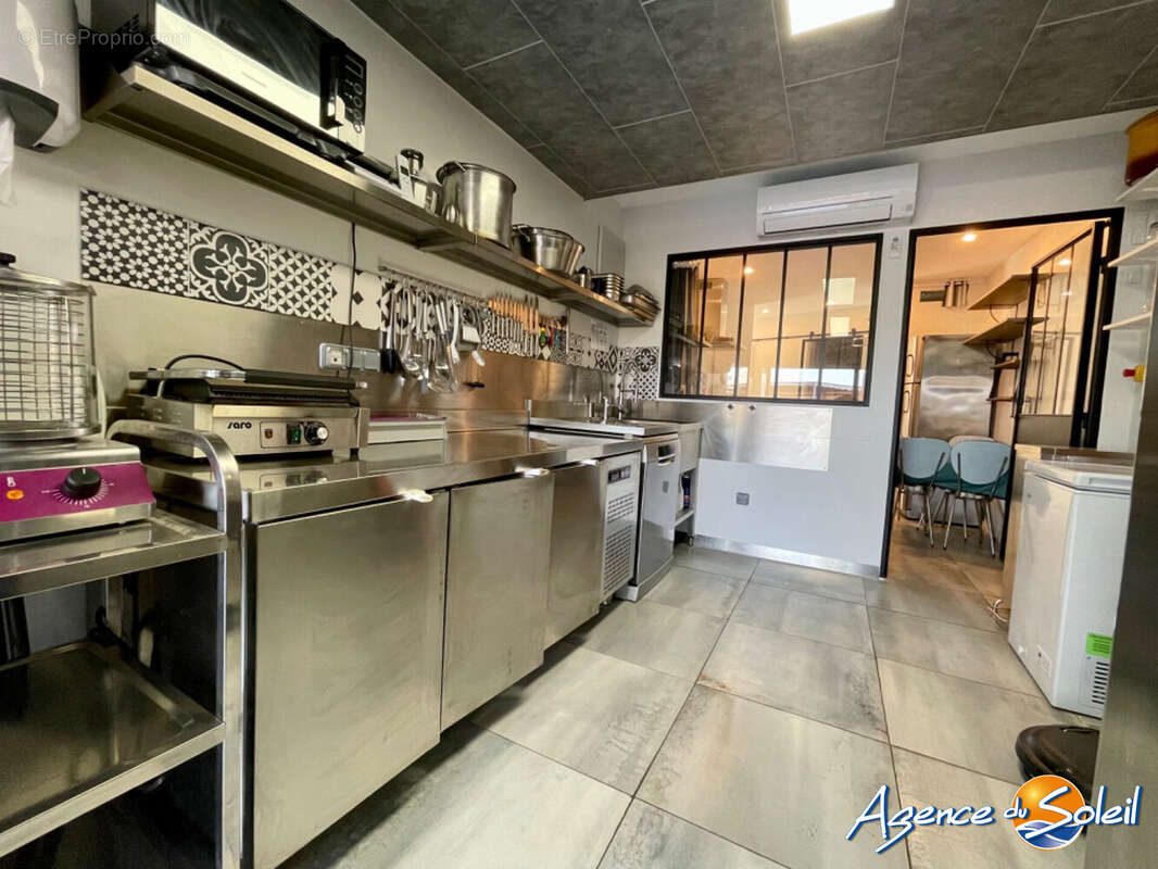 Commerce à SAINT-CYPRIEN