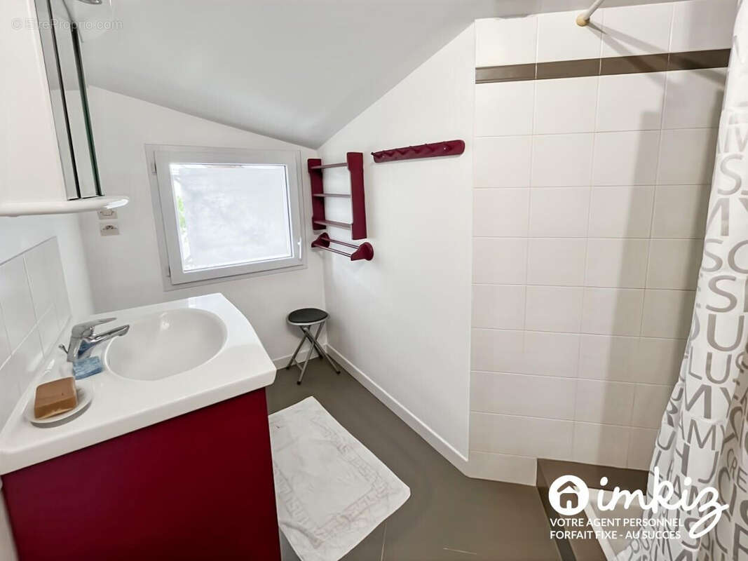 Maison 210m2 - 8 pièces - Vue imprenable - photo 11