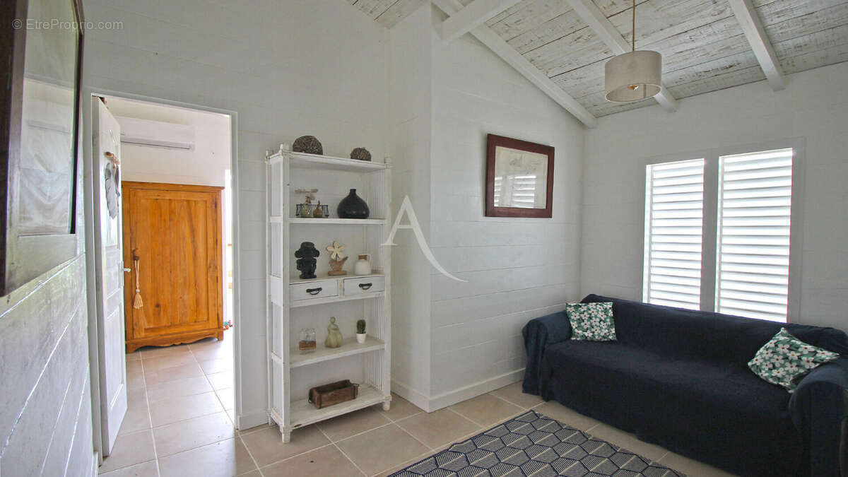 Maison à LES TROIS-ILETS