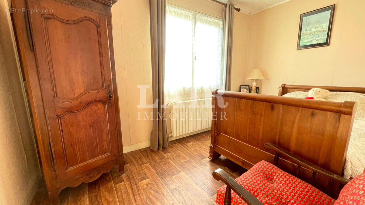 Maison à FRESNAY-SUR-SARTHE