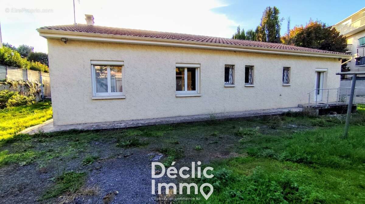 Maison à LA COURONNE