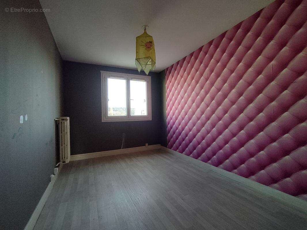 Appartement à MOUY