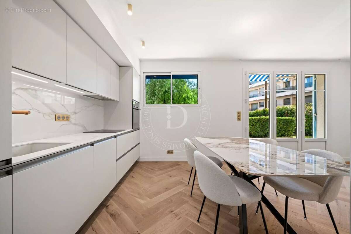 Appartement à BEAULIEU-SUR-MER