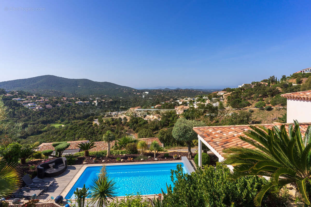 Maison à LA LONDE-LES-MAURES
