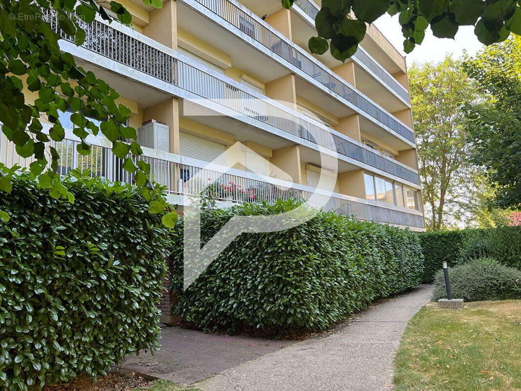 Appartement à ELANCOURT