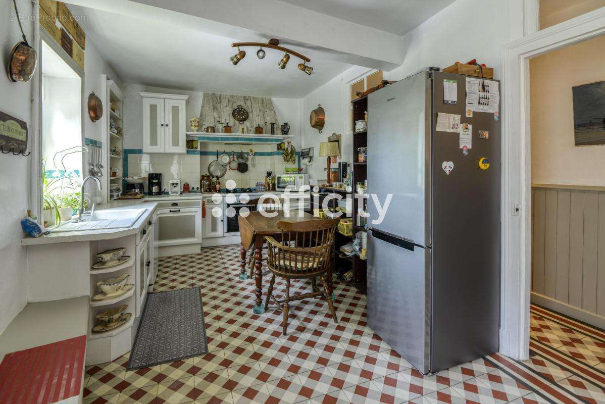 Maison 227 m² à Montaigu  - photo 9