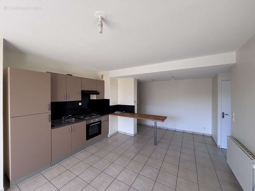 Appartement à CEYRAT