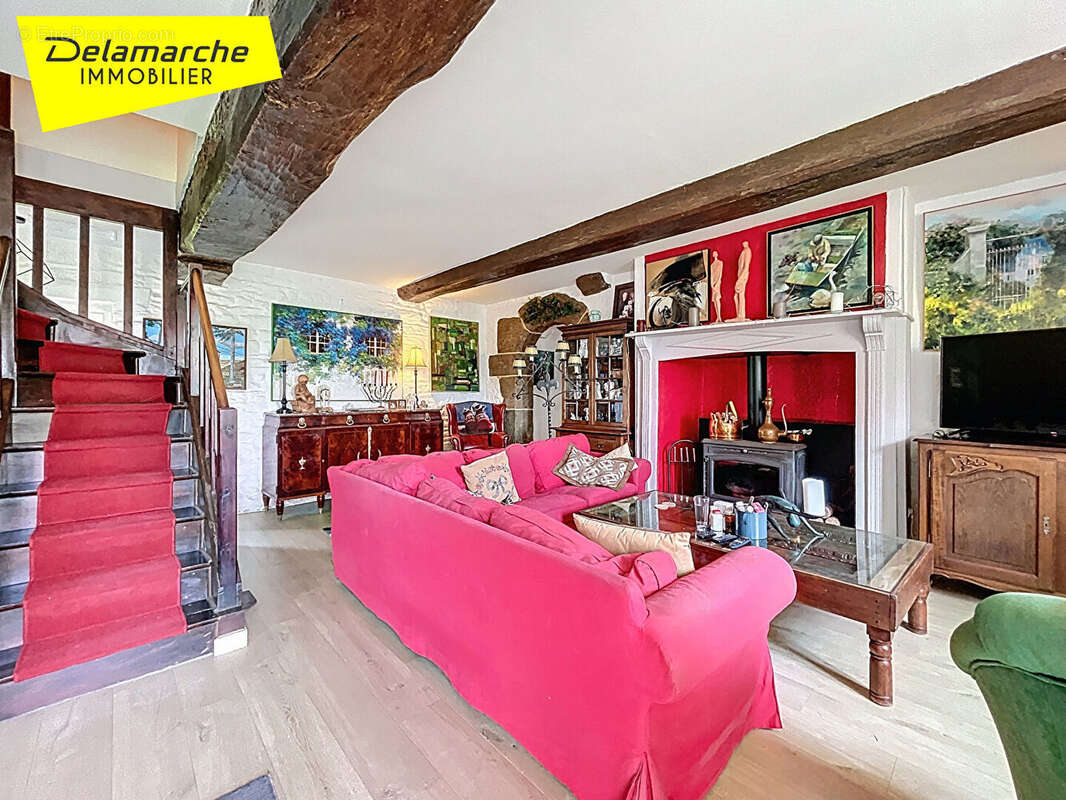 Maison à SAINT-HILAIRE-DU-HARCOUET