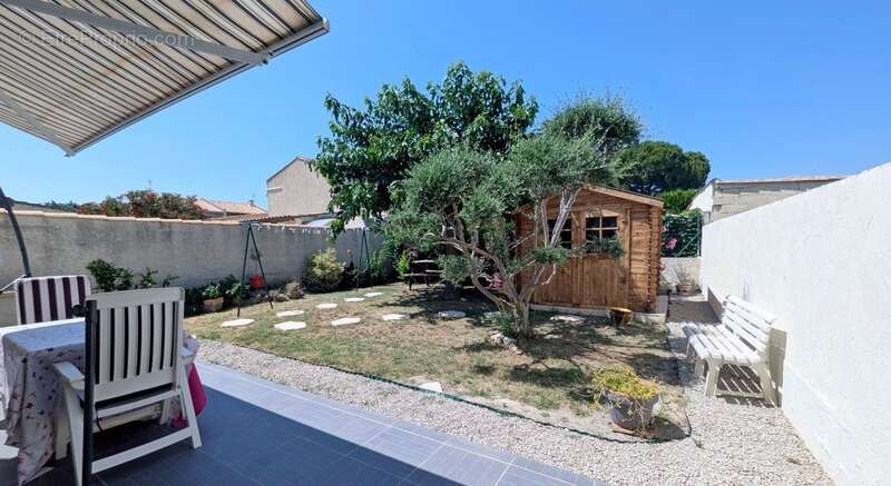 Maison à SAINT-MARTIN-DE-CRAU