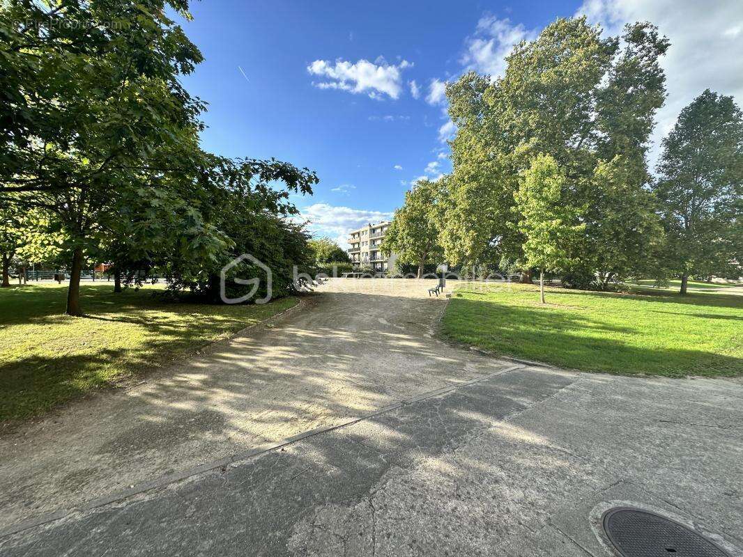 Appartement à MENNECY