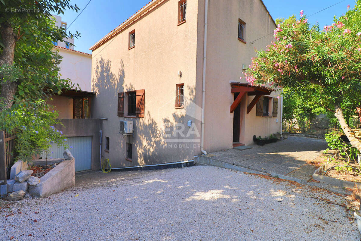 Maison à MARSEILLE-10E