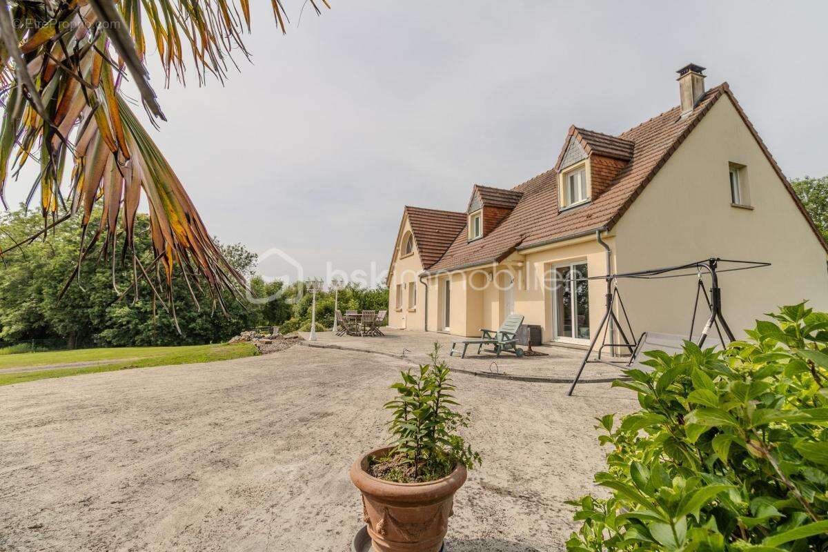 Maison à PONT-L'EVEQUE