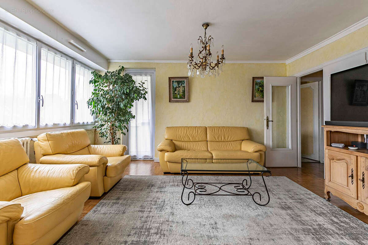 Appartement Saint Germain En Laye 5 pièce(s) 80 m2 - photo 2