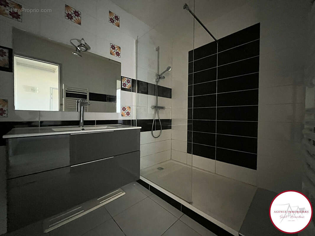 Appartement à SAINT-AMAND-MONTROND