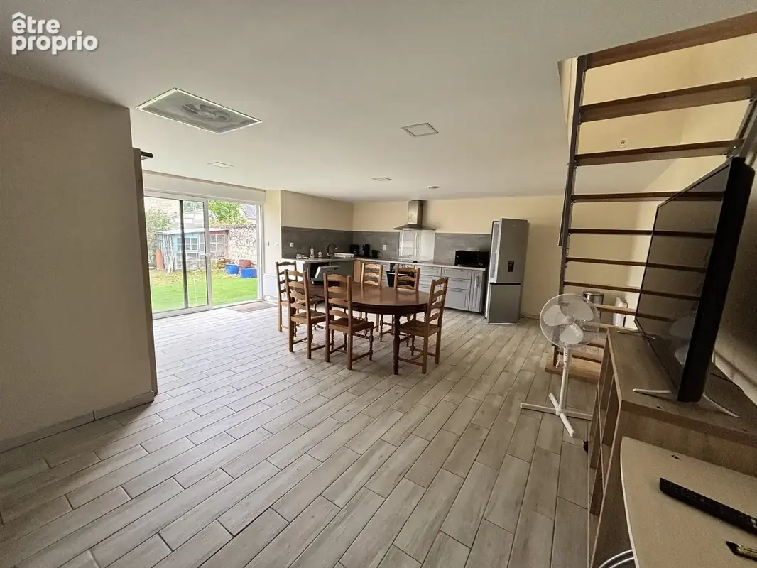 Ensemble immobilier composé de deux gîtes situés sur la commune de Savigny-en-Véron - photo 15