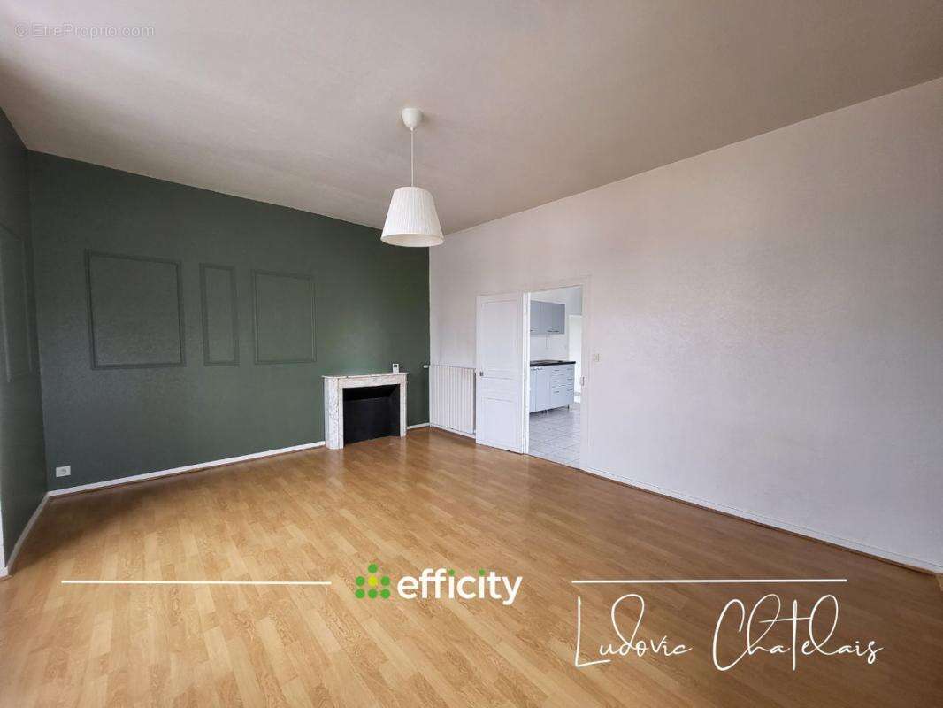 Appartement à SAINT-MEEN-LE-GRAND