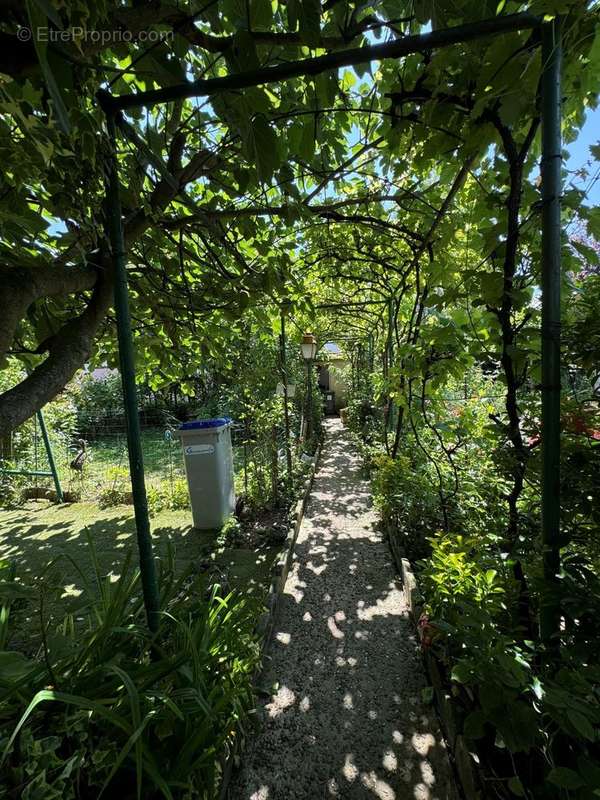 Maison à GOUSSAINVILLE