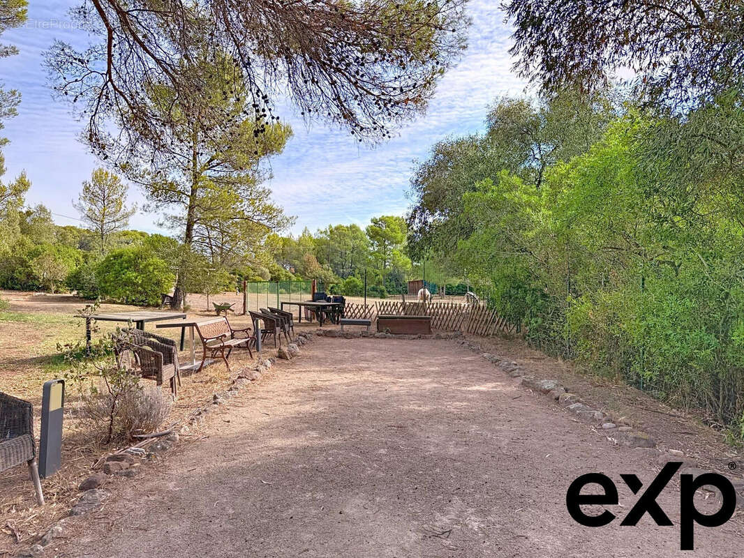 Maison à ROQUEBRUNE-SUR-ARGENS