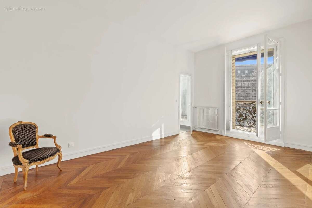 Appartement à PARIS-12E