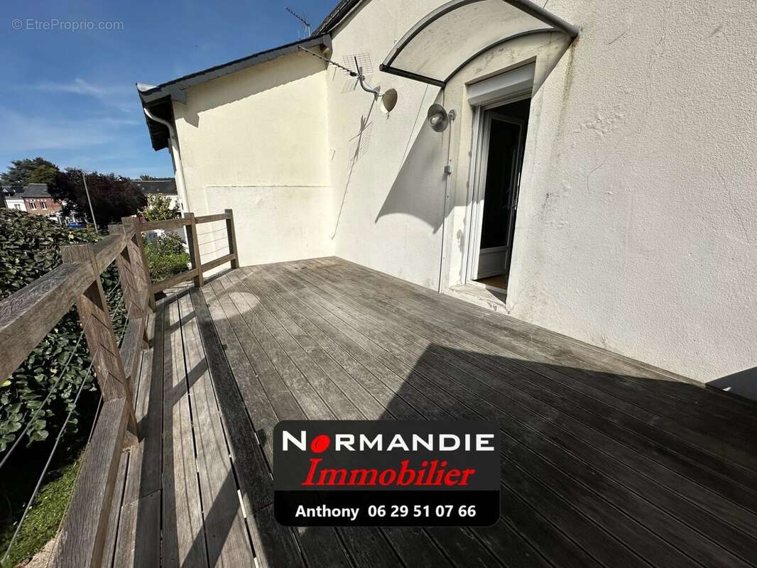 Appartement à LILLEBONNE