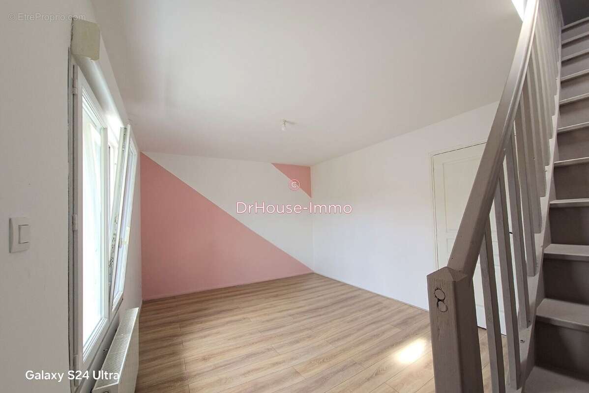 Appartement à UNIEUX