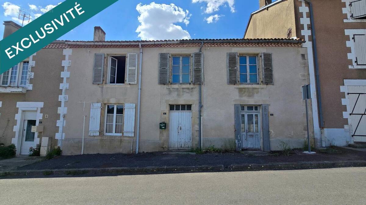Photo 1 - Maison à LATHUS-SAINT-REMY