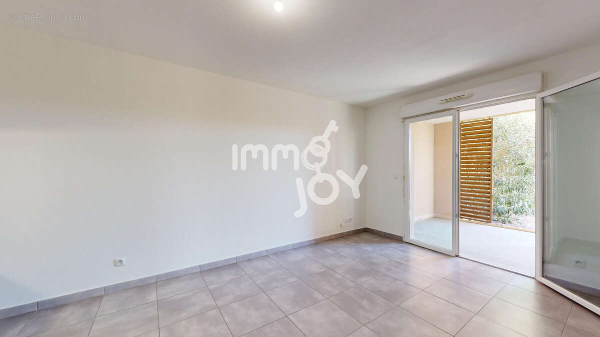 Appartement à SAUVIAN