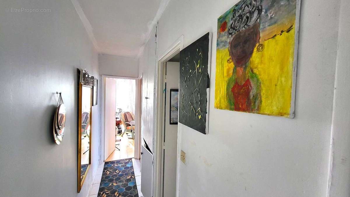 Appartement à VILLENEUVE-LA-GARENNE