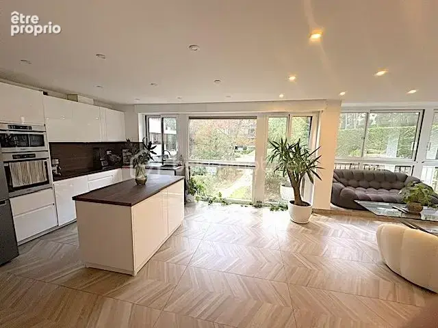 Appartement de standing en rez de jardin dans une résidence arborée avec piscine et gardien - photo 4