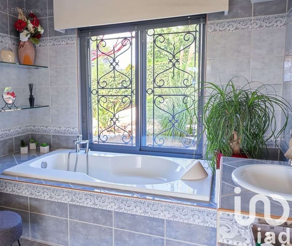 Photo 5 - Maison à SAINT-RAPHAEL