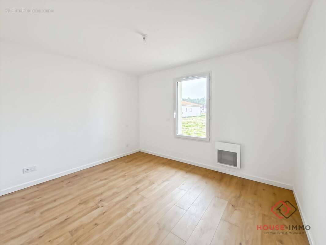 Maison à VIELLE-SAINT-GIRONS