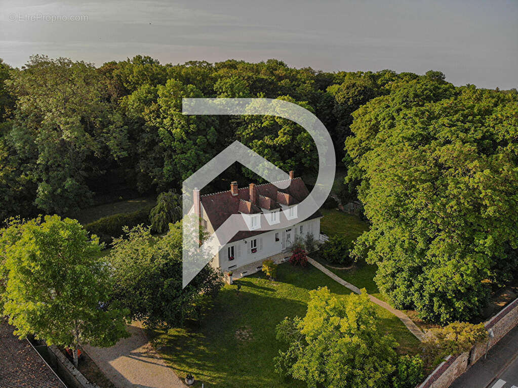 Maison à LIVERDY-EN-BRIE