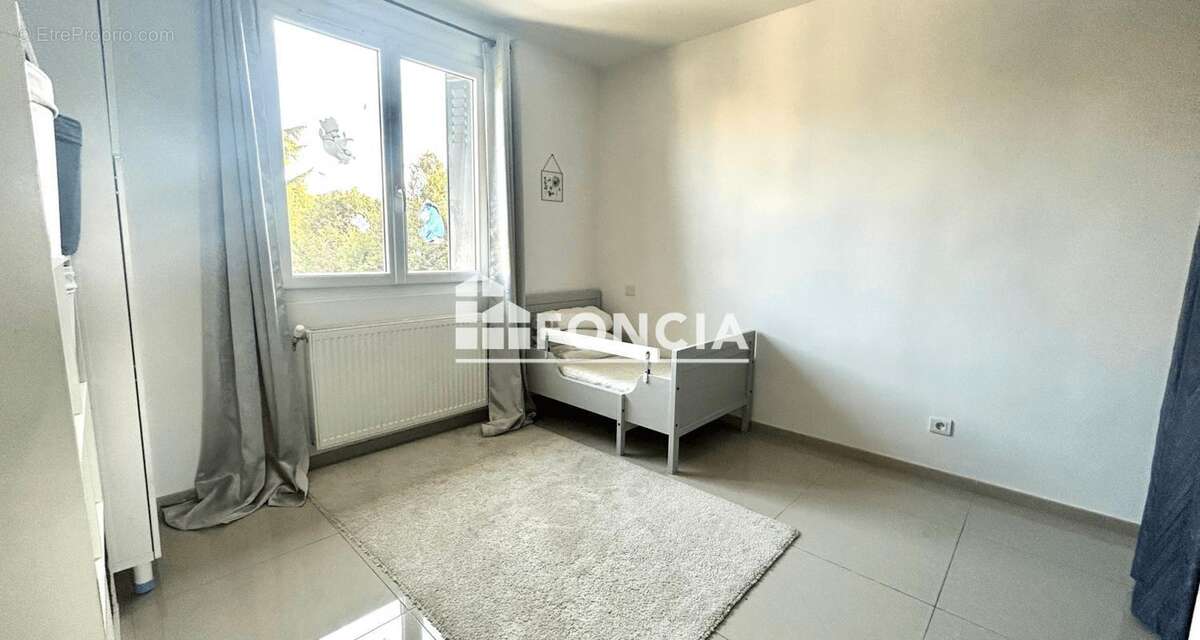 Maison à L&#039;HAY-LES-ROSES