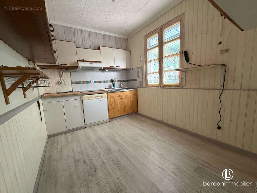 Maison 4 pièces - 55 m² - centre bourg St-Étienne de Mer-Morte - photo 5