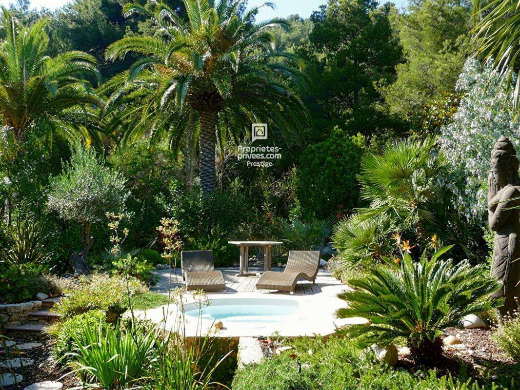 Maison à CARQUEIRANNE