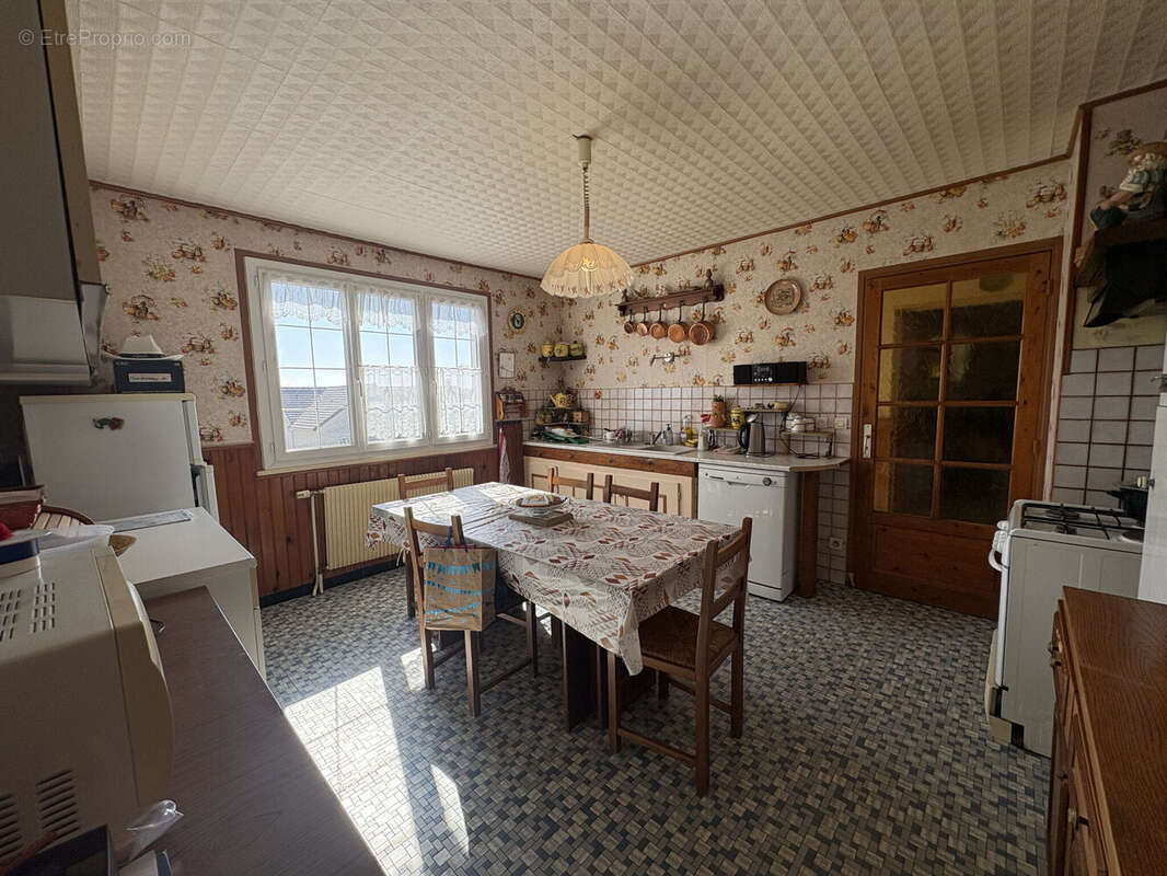 Photo 3 - Maison à SAINT-MARTIN-DES-CHAMPS