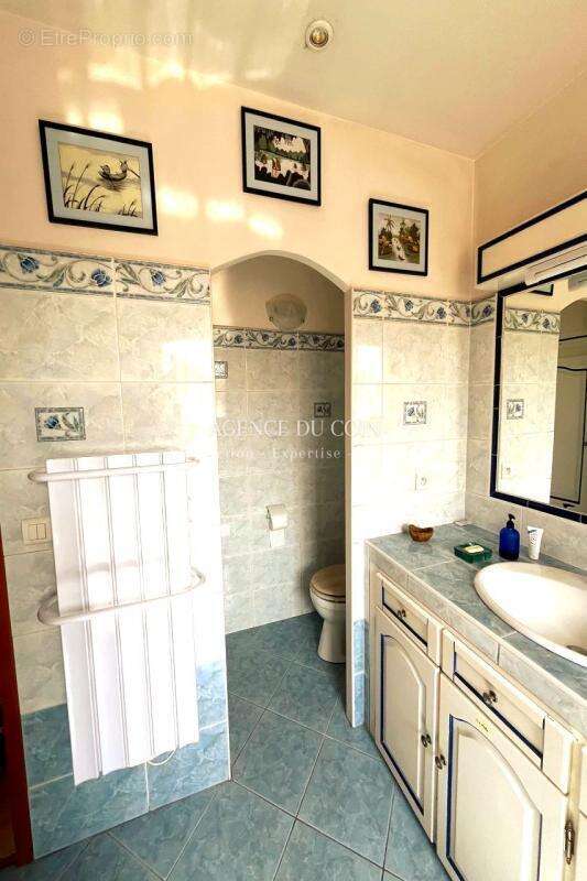 Maison à LE MUY