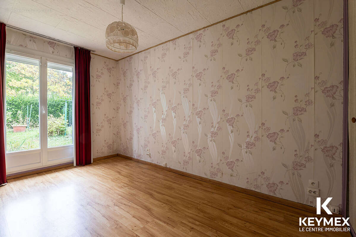 Maison à LE MESNIL-EN-THELLE