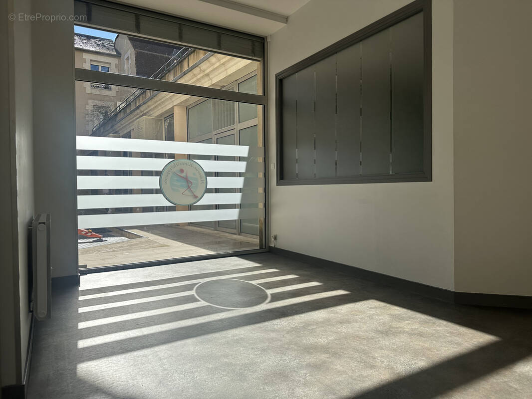 Commerce à POITIERS