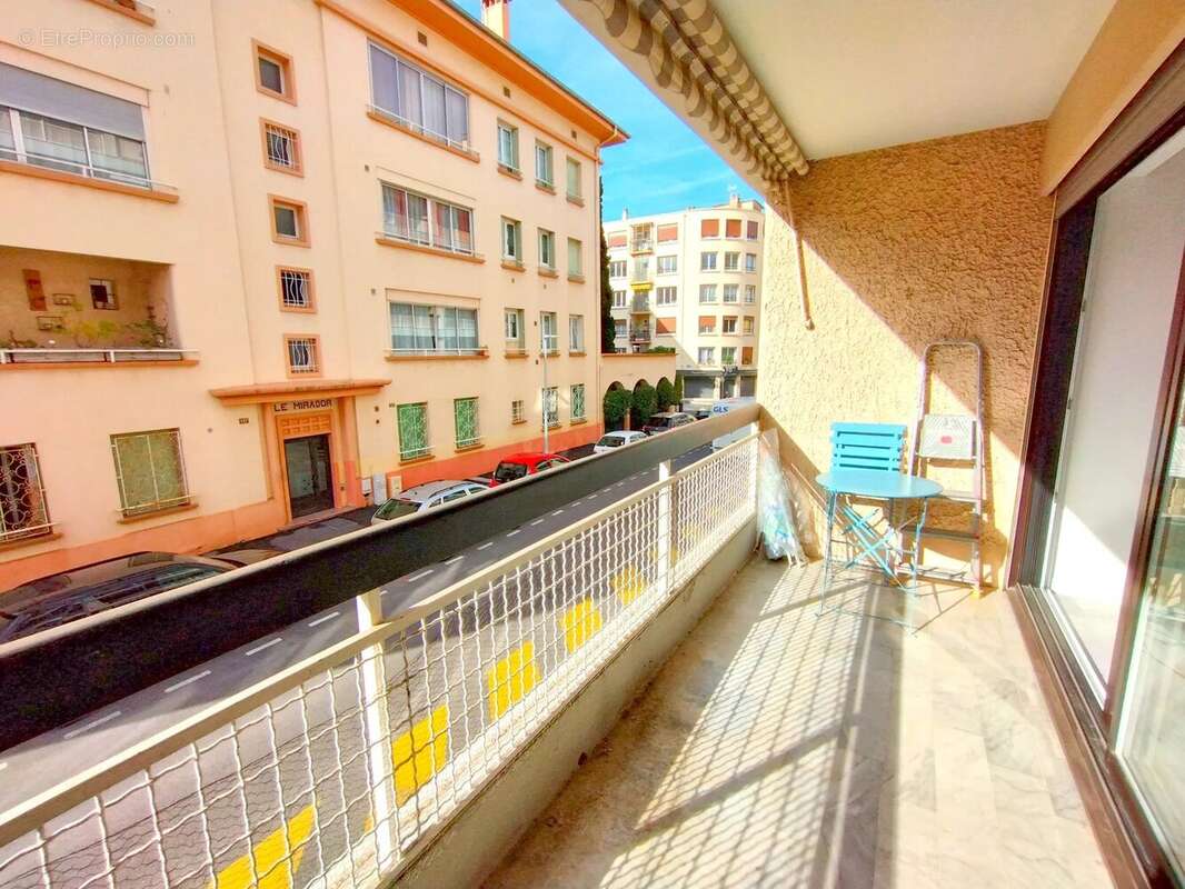 Appartement à SAINT-RAPHAEL