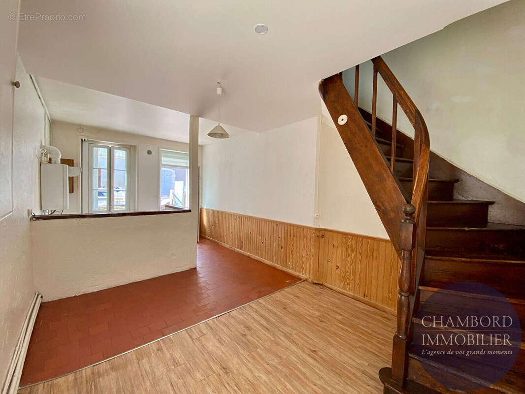 Maison à CHOUZY-SUR-CISSE